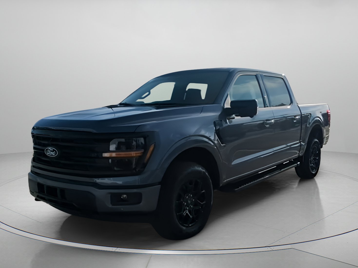 New 2026 Carbonized Gray Metallic Ford XLT image 9