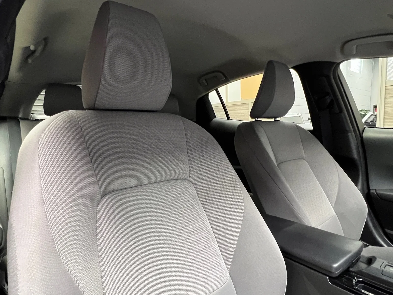 Used 2024 Cutting Edge (1l0) Toyota LE image 24