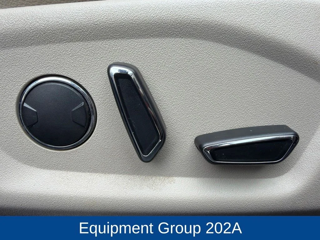 Used 2018 Burgundy Velvet Metallic Tinted Clearcoat Ford XLT image 14