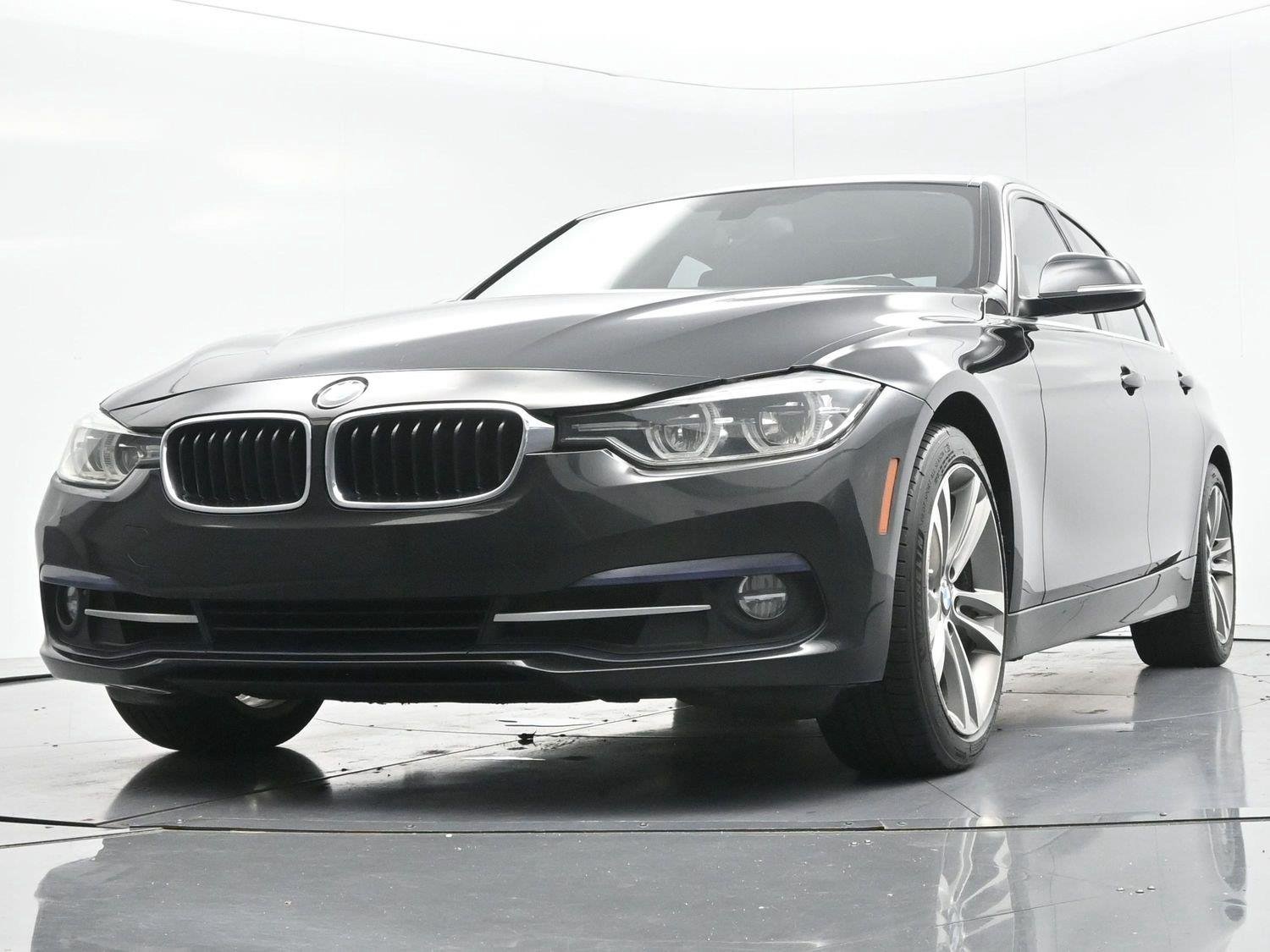 Used 2018 Black Sapphire Metallic BMW 330i image 41