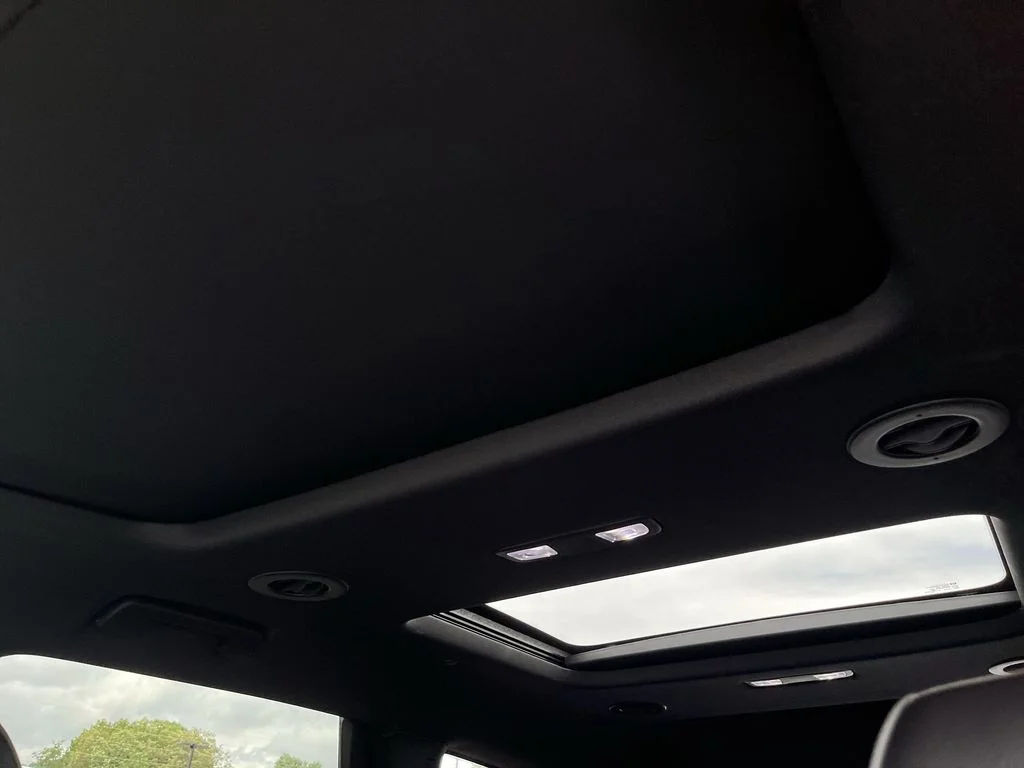 Certified Used 2023 Black Buick Avenir image 21
