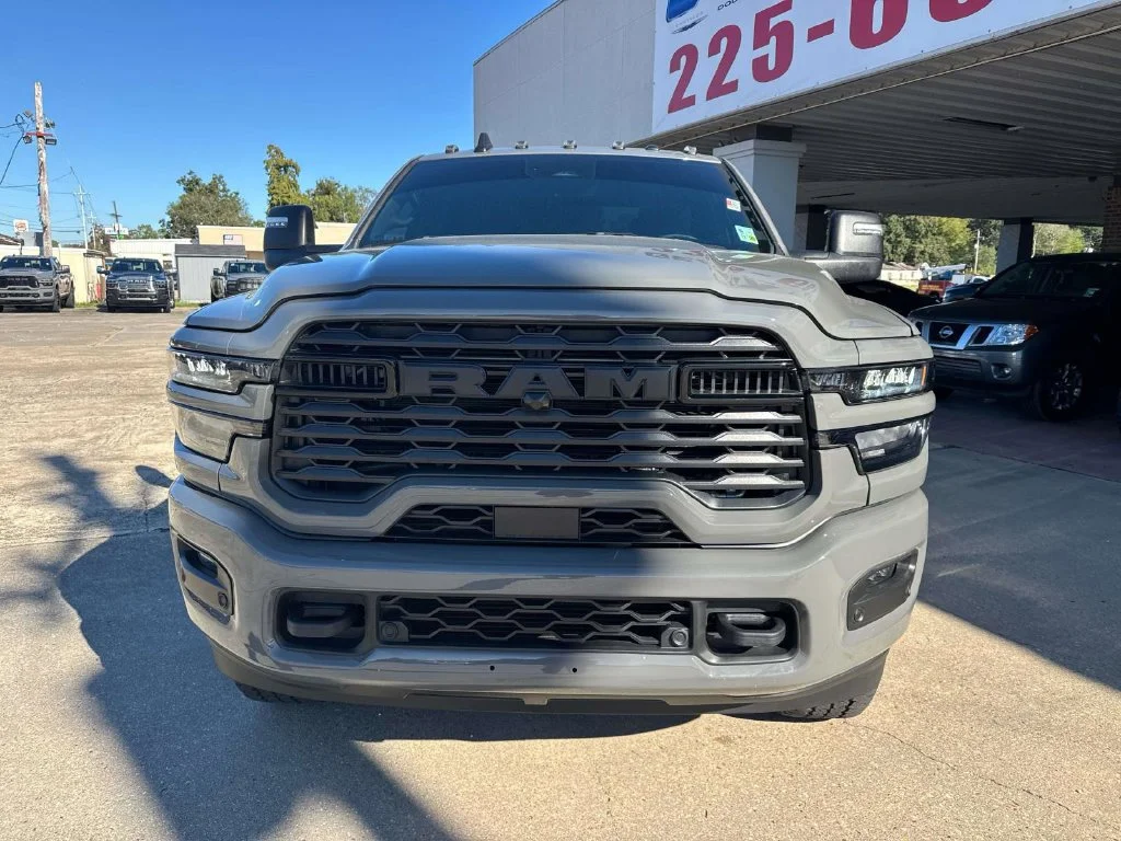 Used 2026 White Ram Big Horn image 8