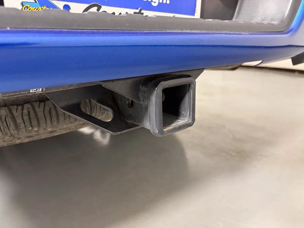 Used 2018 KINETIC BLUE METALLIC Chevrolet 2WD LT image 42