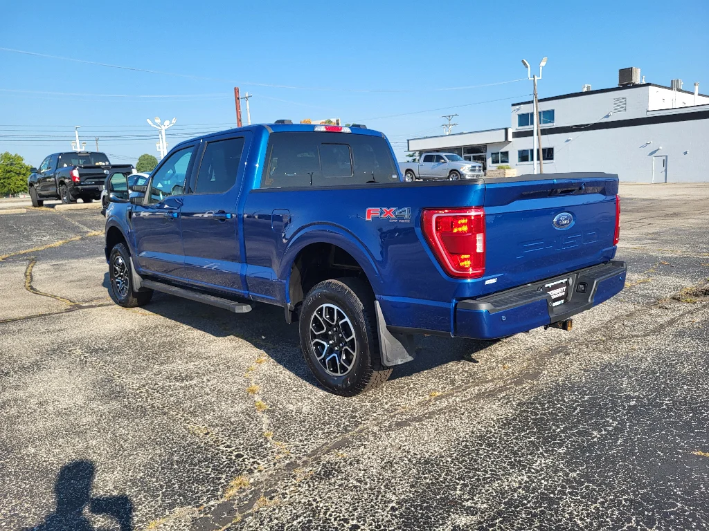 Used 2023 Atlas Blue Metallic Ford XLT image 8