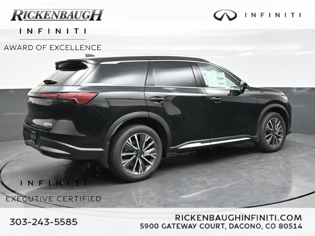 Certified Used 2026 Black INFINITI LUXE image 9