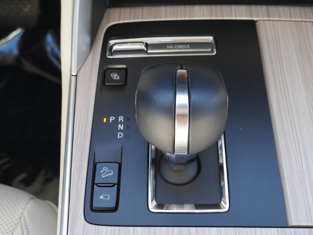 Certified Used 2024 White Mazda Premium Plus image 27