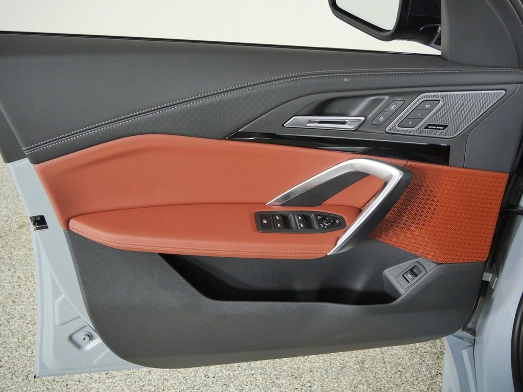 New 2026 Brooklyn Grey Metallic BMW xDrive28i image 32