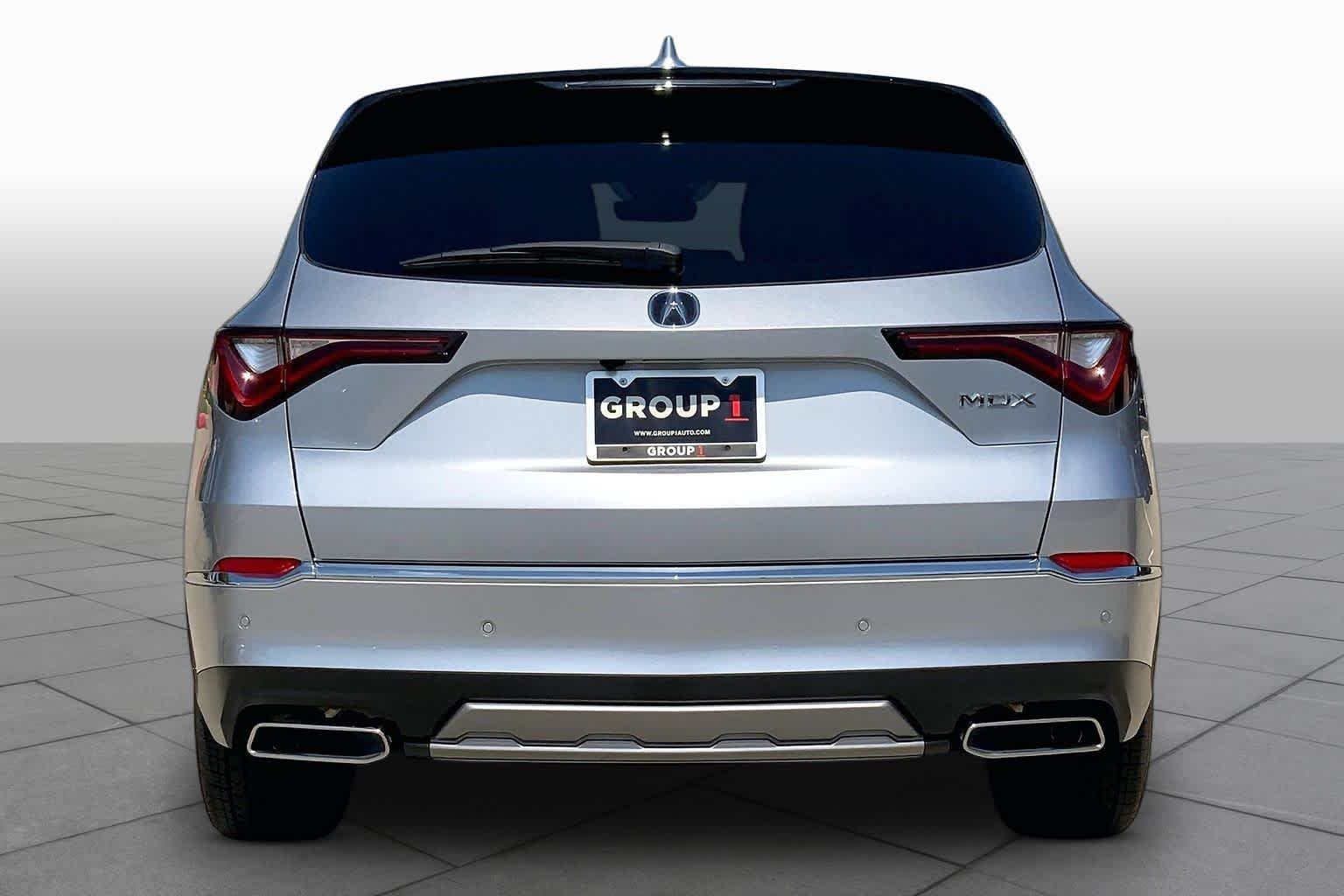 Used 2026 Solar Silver Metallic Acura w/Technology Package image 4