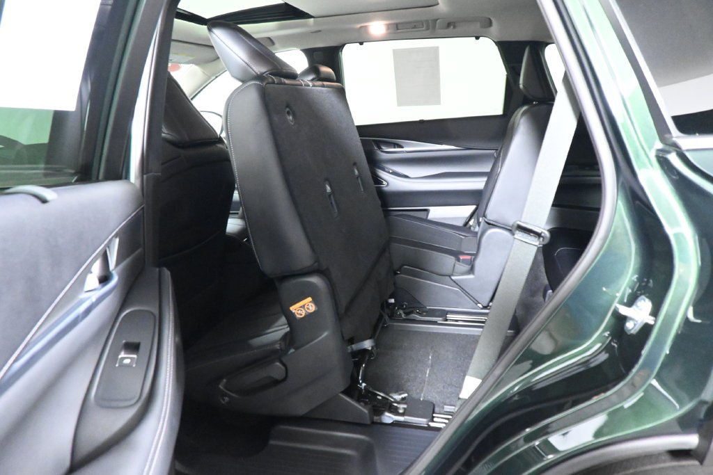 Certified Used 2026  INFINITI LUXE image 33