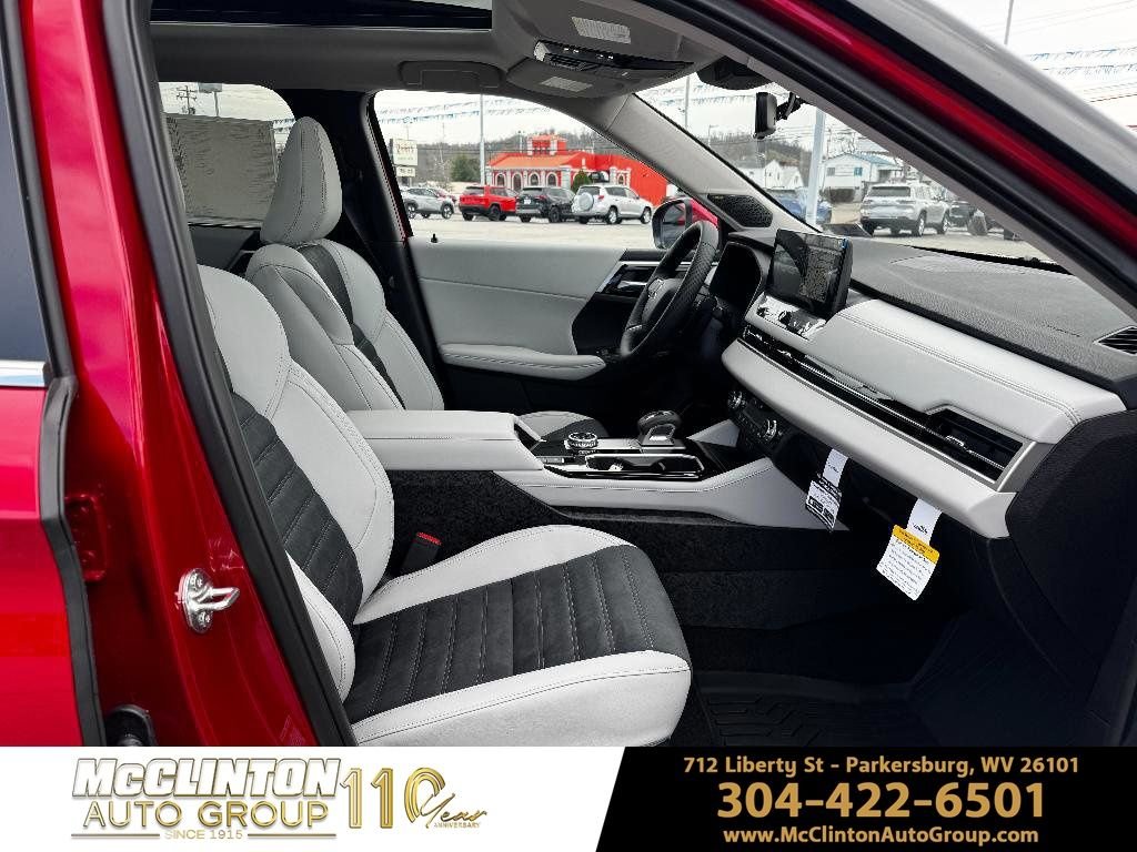 2026 Mitsubishi Outlander SE - Photo 14