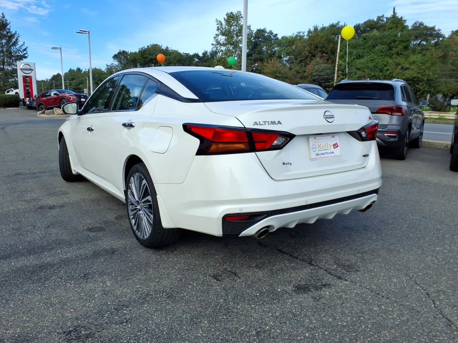 Certified Used 2024 Pearl White Tricoat Nissan 2.5 SL image 7