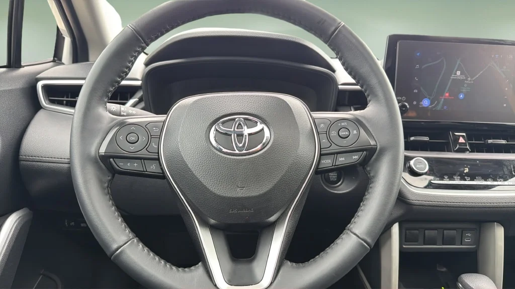Used 2024 Pearl Toyota LE image 20