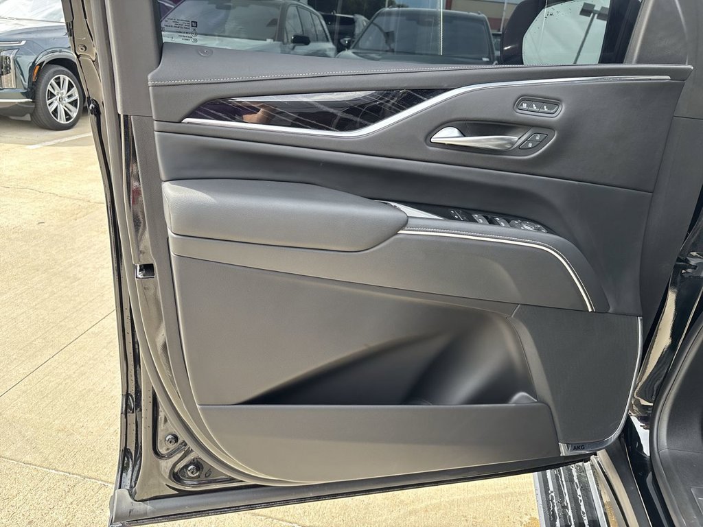 2023 Cadillac Escalade Sport - Photo 29