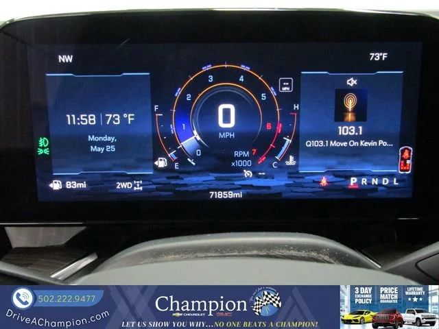 Used 2025 Iridescent Pearl Tricoat Chevrolet Premier image 40