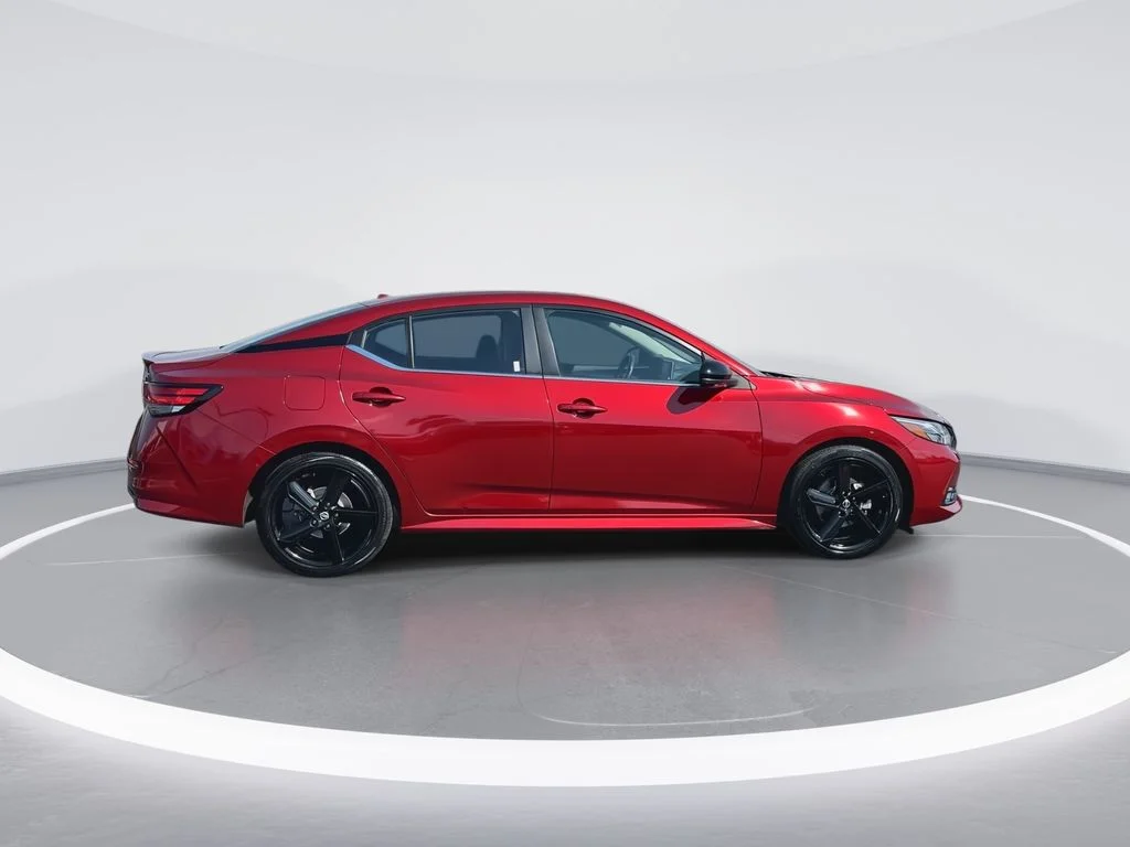 Used 2023 Red Nissan SR image 9