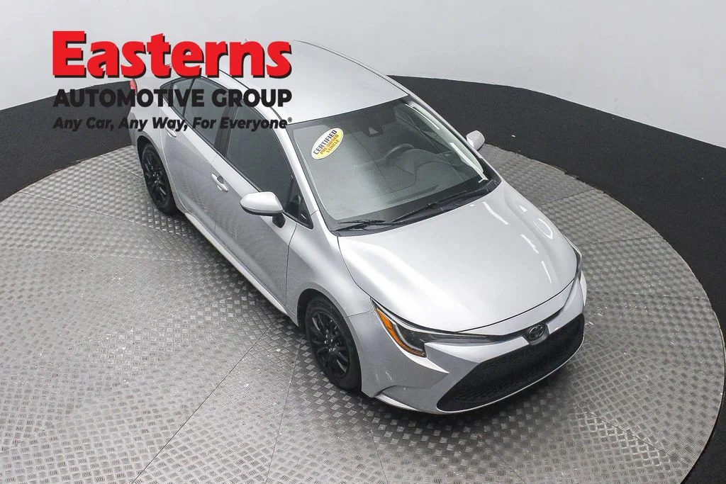 Used 2021 Silver Toyota LE image 3