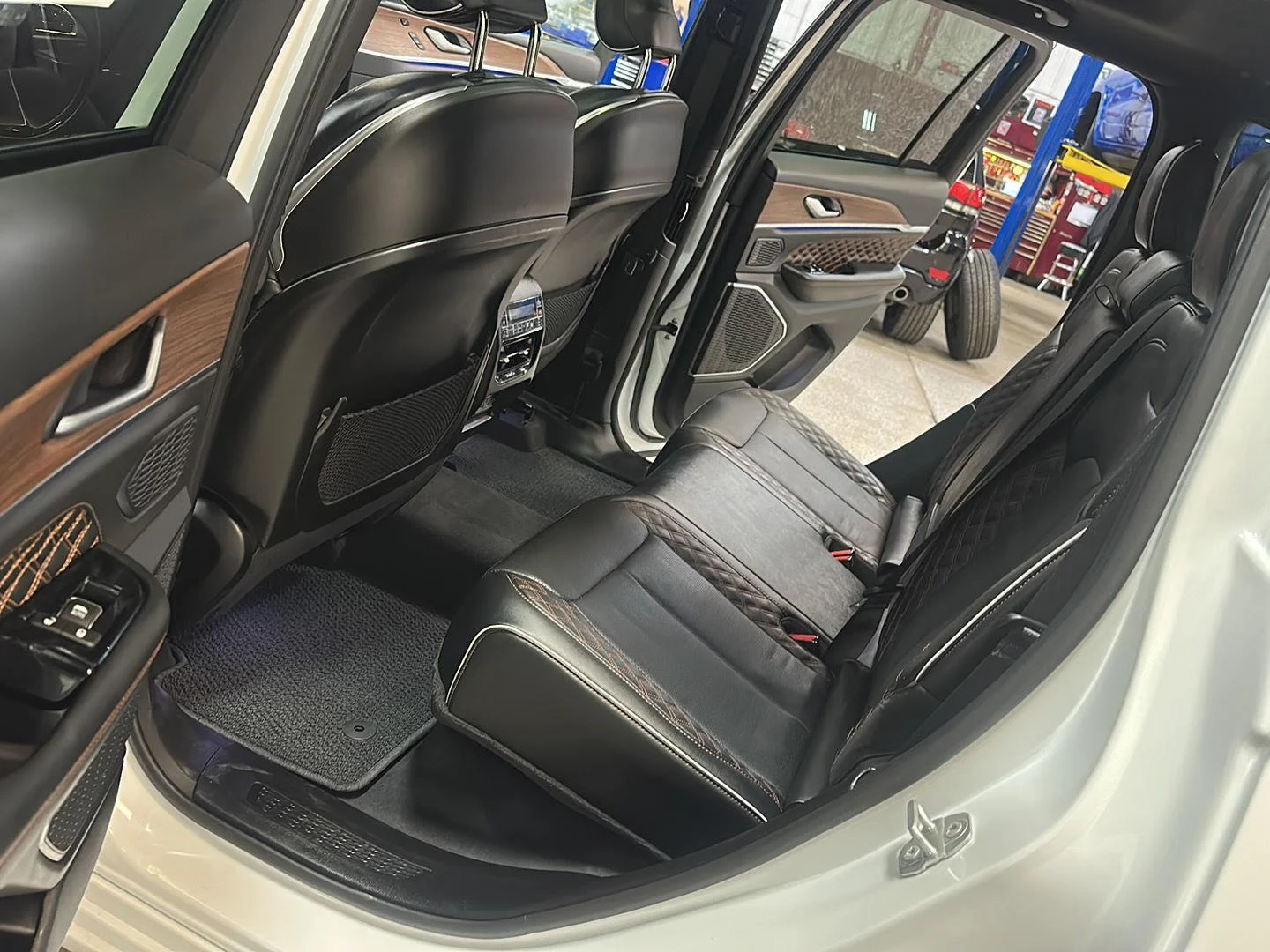 Used 2023 Bright White Clearcoat Jeep Summit image 29