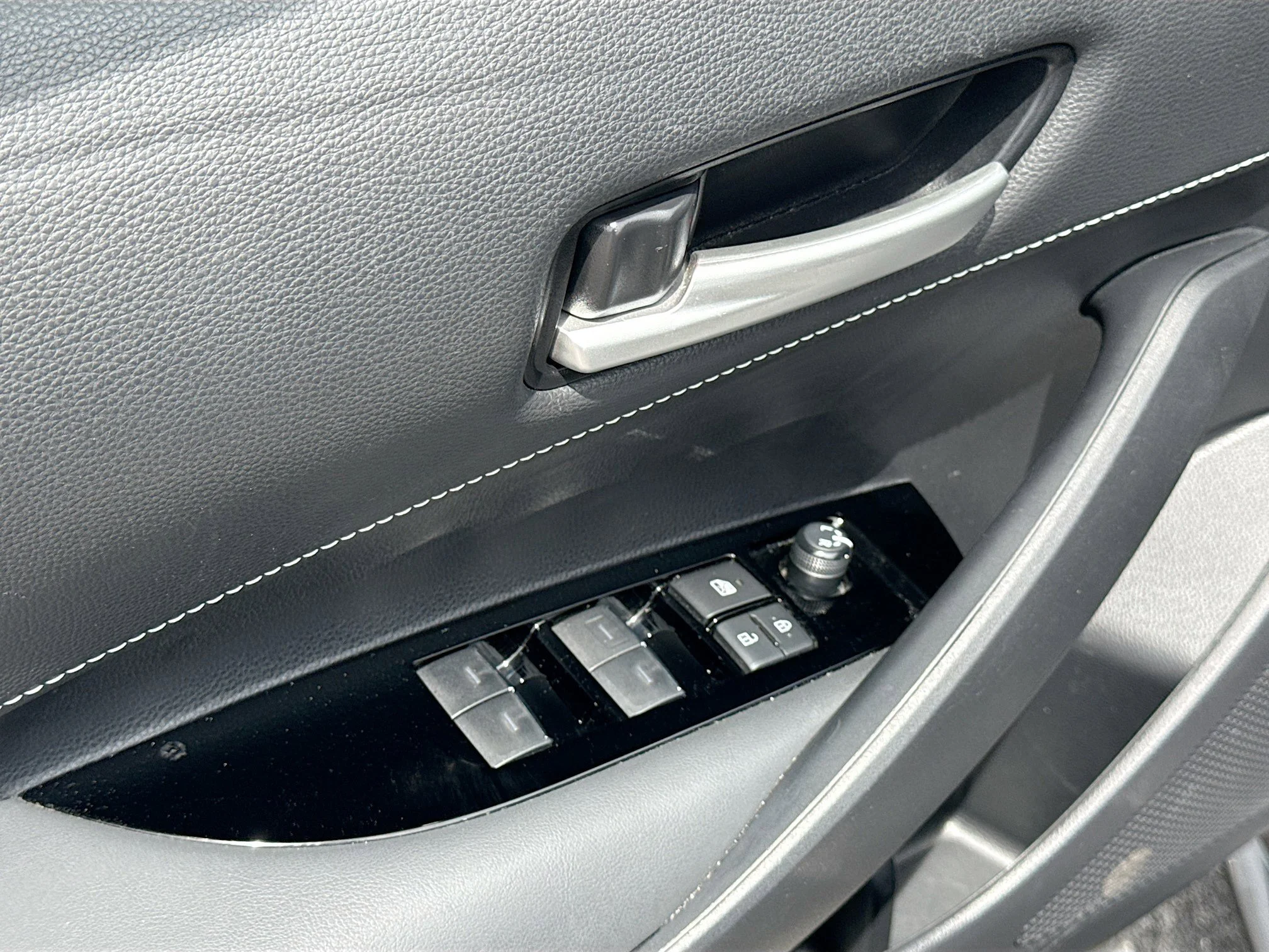 Used 2024 Magnetic Gray Metallic Toyota SE image 21