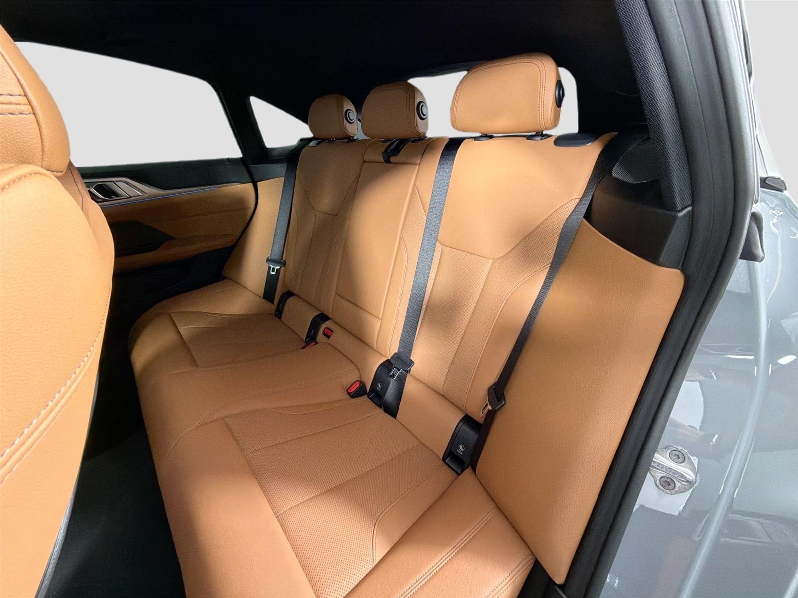 New 2026 Brooklyn Grey Metallic BMW xDrive40 image 26