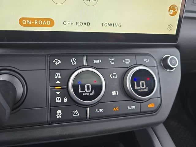 2026 Land Rover Defender S - Photo 23