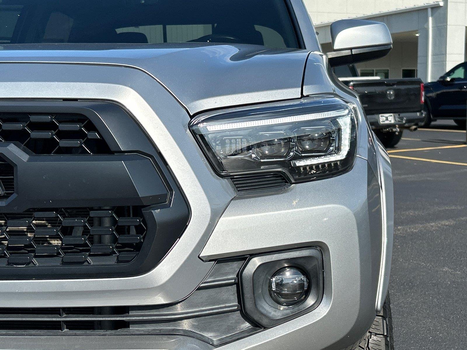 Used 2021 Silver Sky Metallic Toyota SR5 V6 image 12