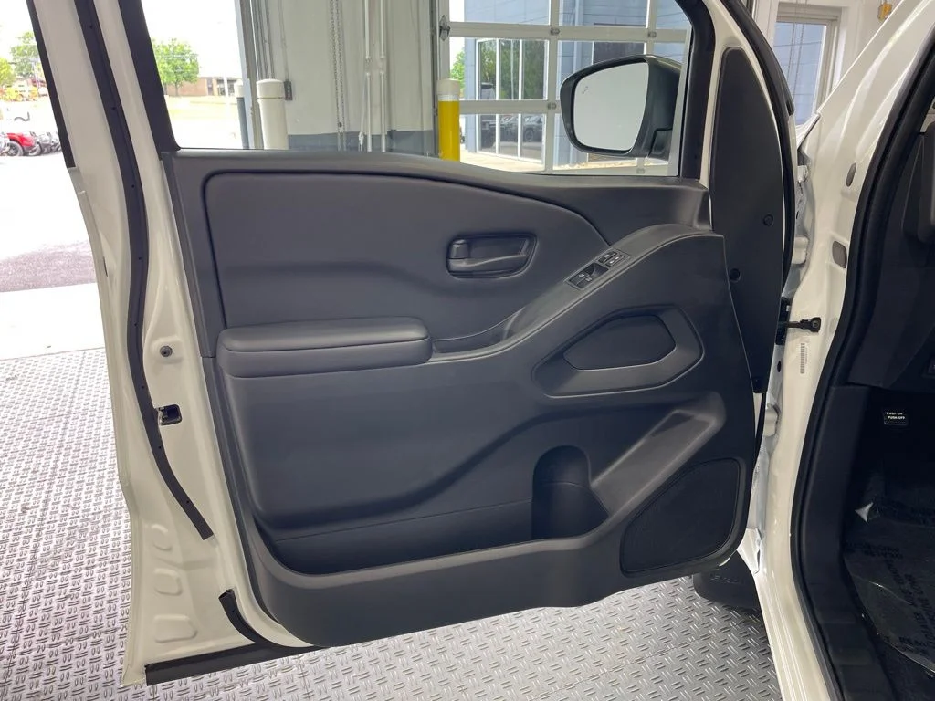 2026 Nissan Frontier S - Photo 18