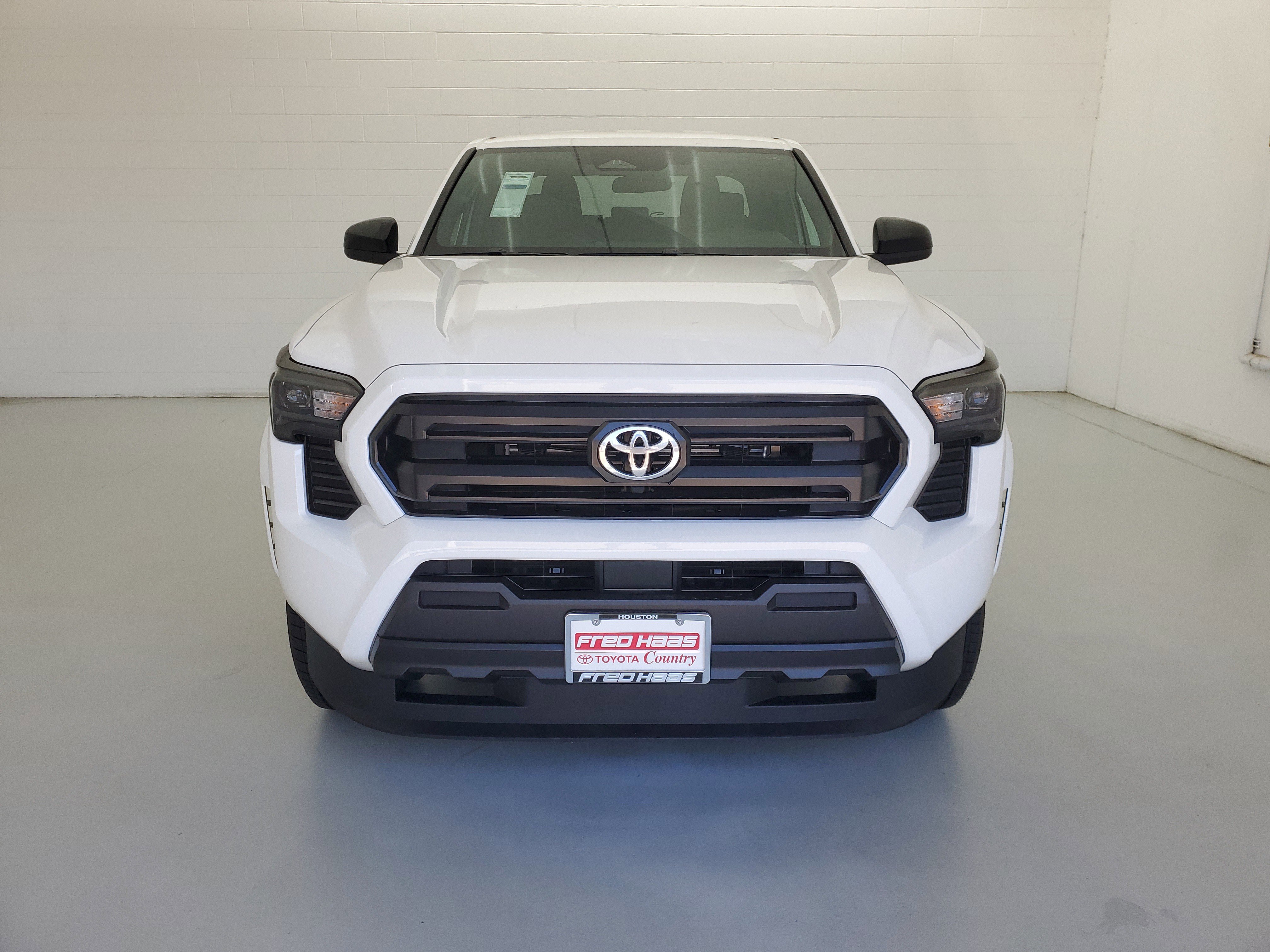 New 2026 Ice Cap Toyota  SR image 3
