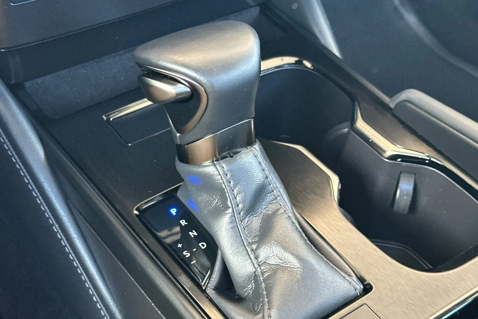 Certified Used 2024 IRIDIUM Lexus 350 image 17