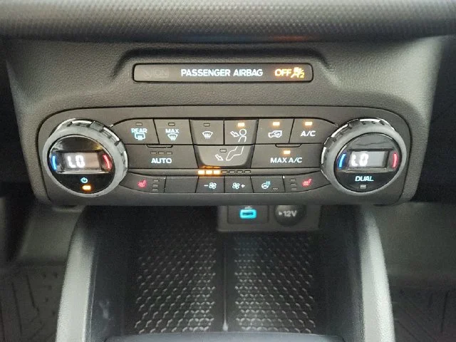 Used 2021 White Ford Outer Banks image 31
