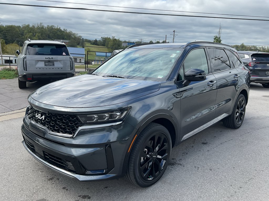 Used 2023 Gravity Grey Kia SX image 4