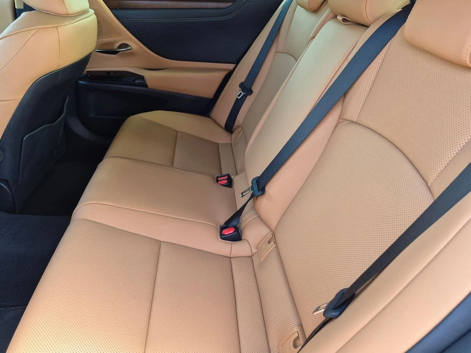 Certified Used 2025 Eminent White Pearl Lexus ES 350 image 18