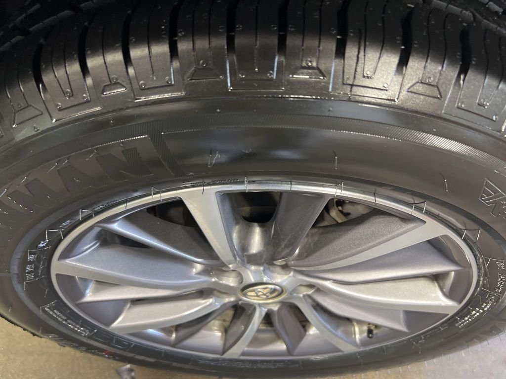 Used 2019 Gray Toyota XLE image 29
