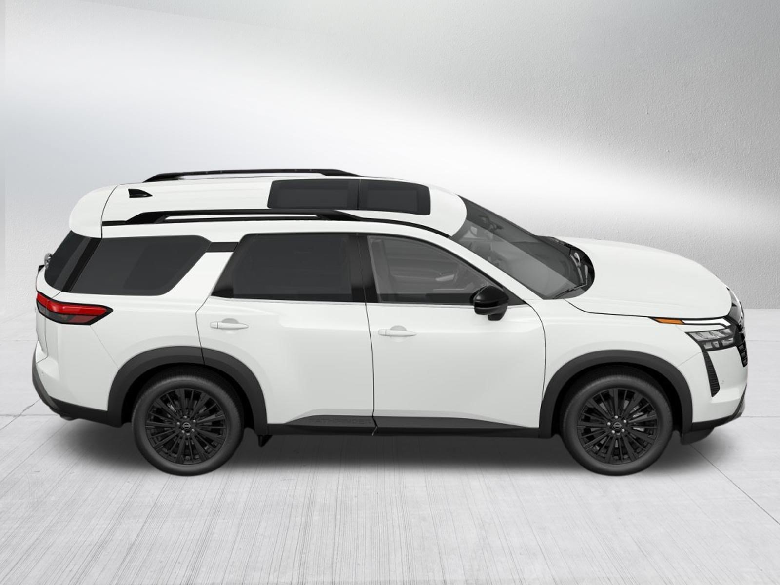 New 2026 Everest White Pearl TriCoat Nissan SL image 4