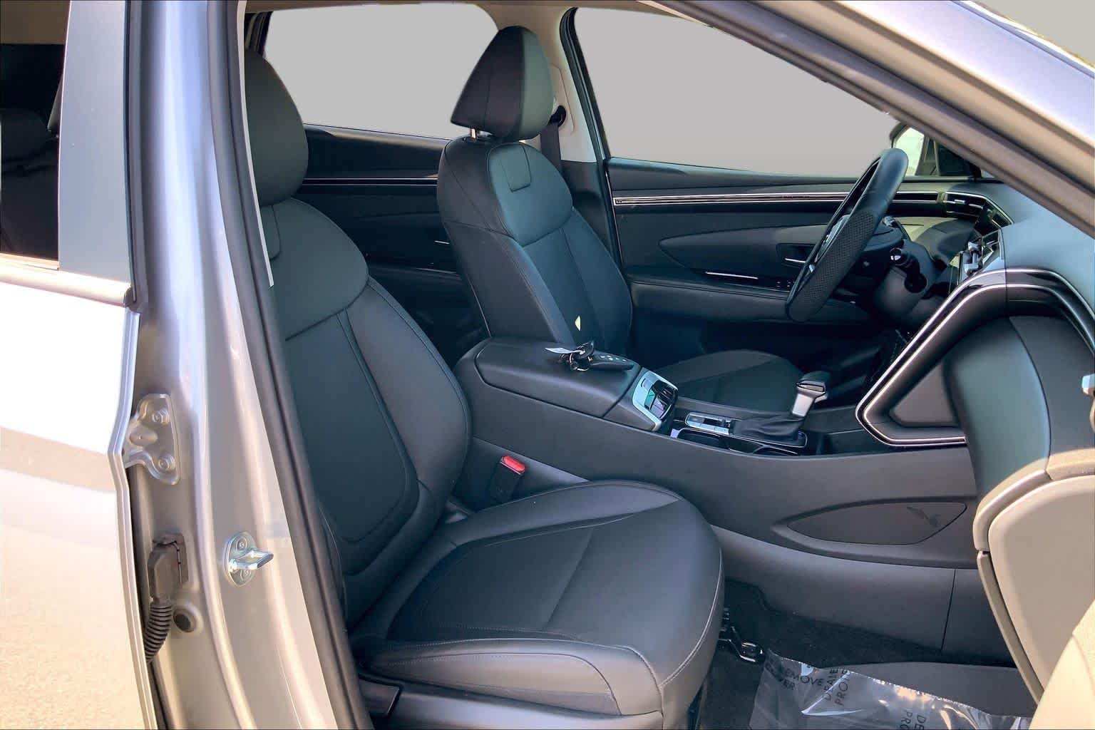 Used 2023 Shimmering Silver Hyundai XRT image 9