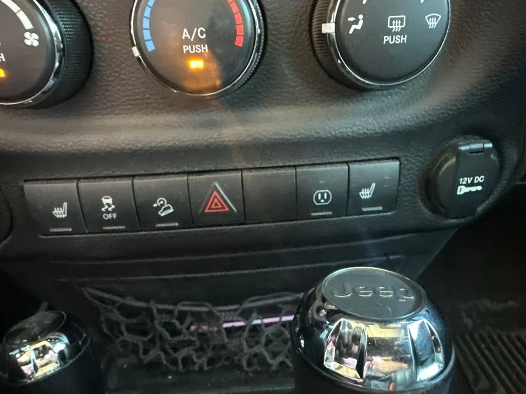 Used 2017 Black Jeep Unlimited Sahara image 14