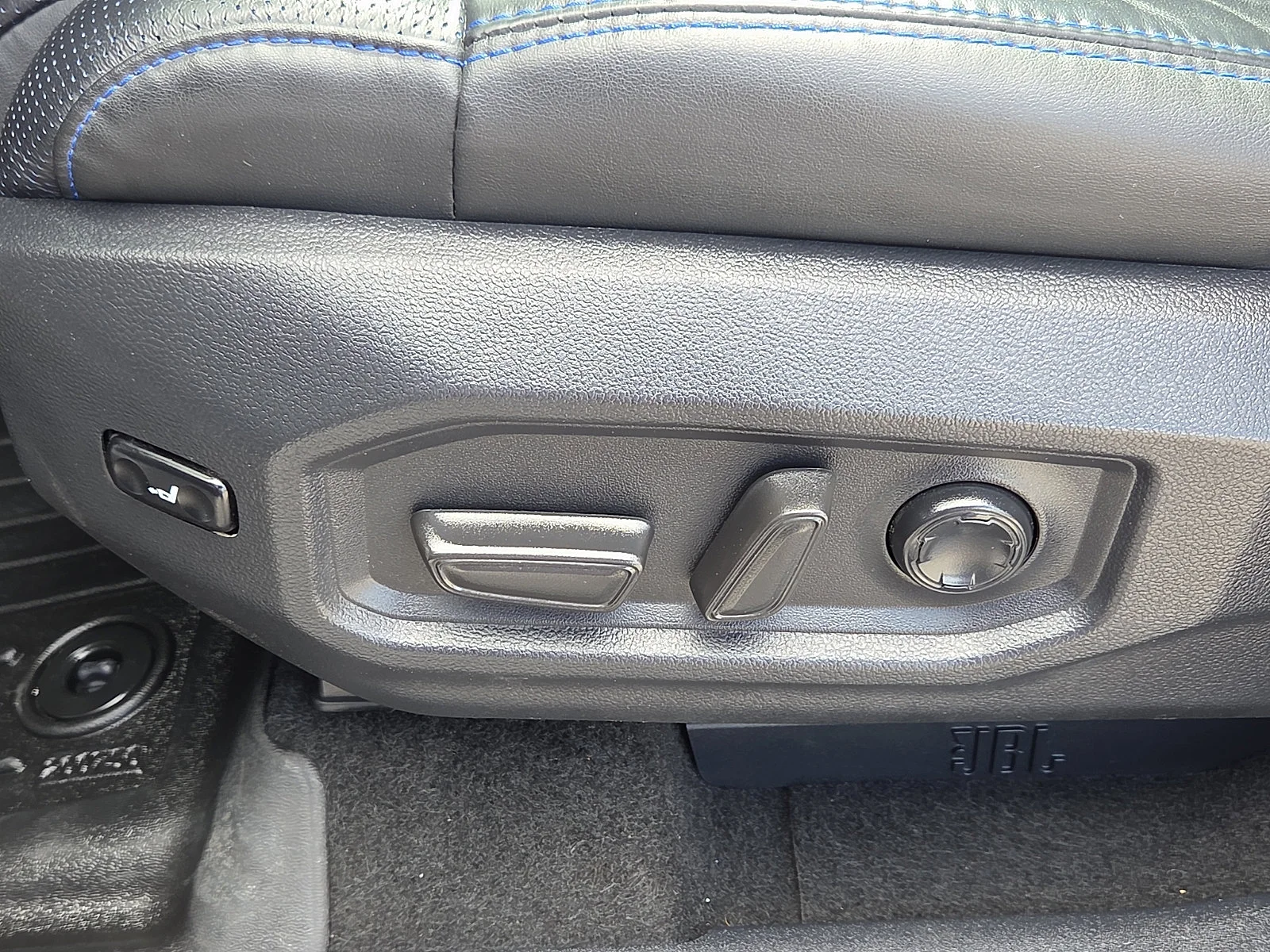 Used 2024  Toyota Platinum Hybrid image 14