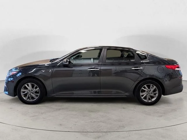 Used 2019 Platinum Graphite Kia LX image 2