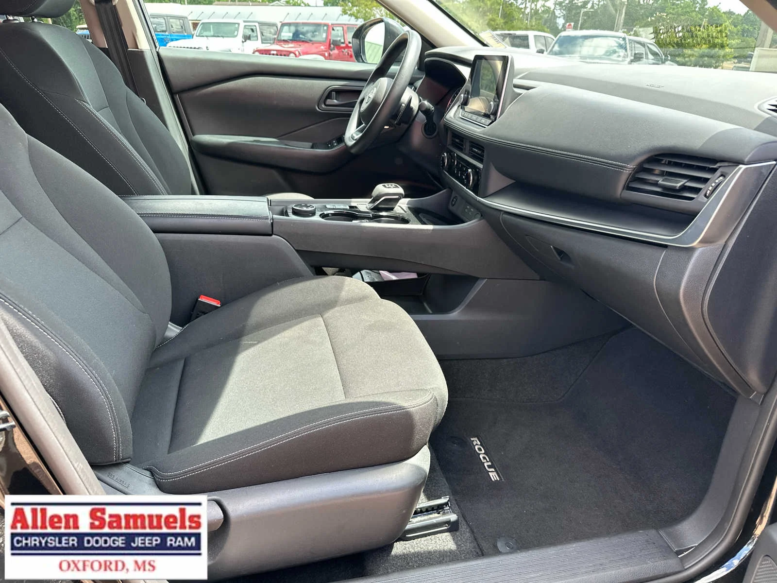 Used 2024 Super Black Nissan S image 41