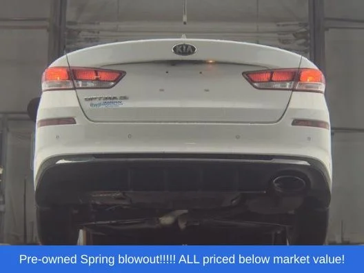 Used 2020 White Kia LX image 7