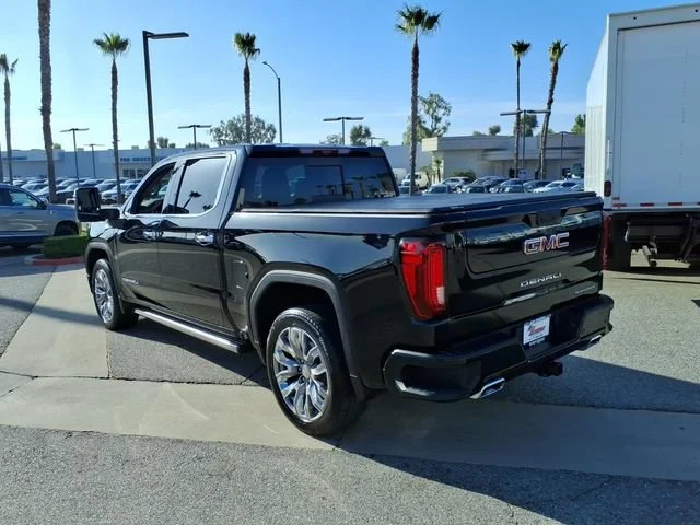 Used 2025 Onyx Black GMC Denali image 7