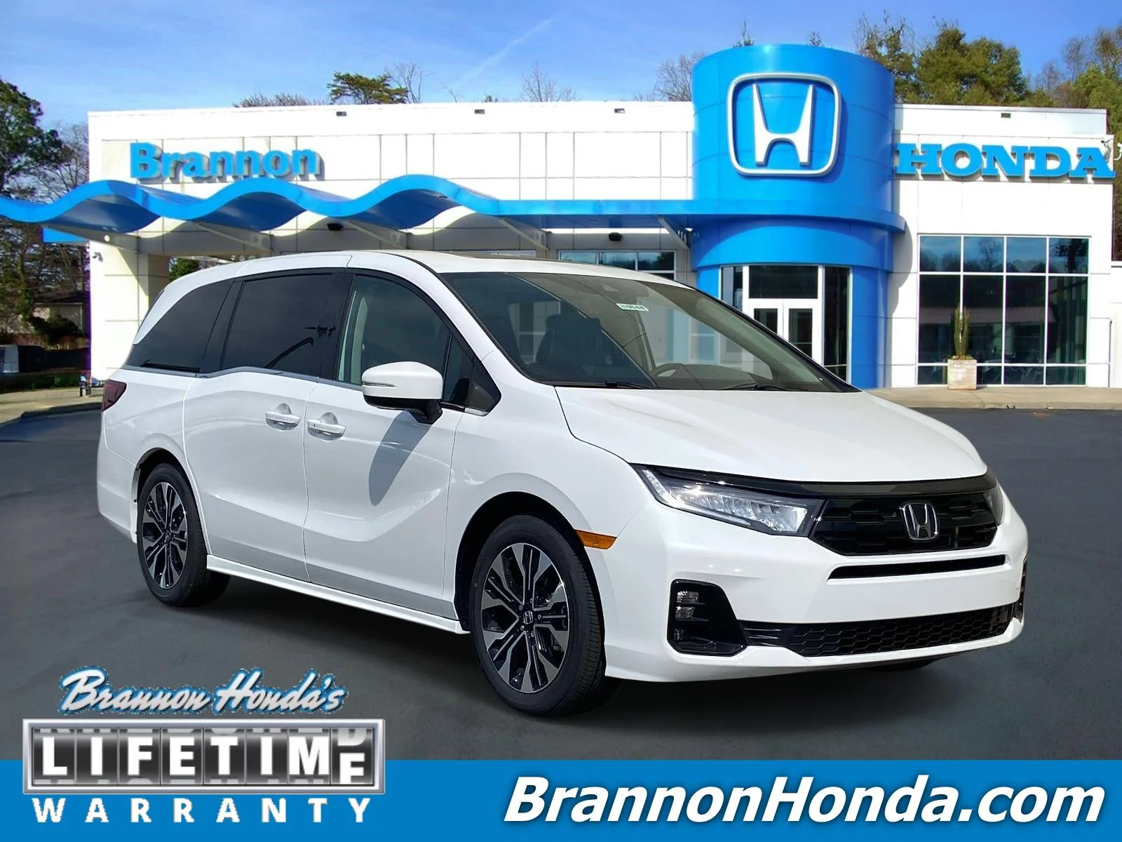 2026 Honda Odyssey Elite's photo