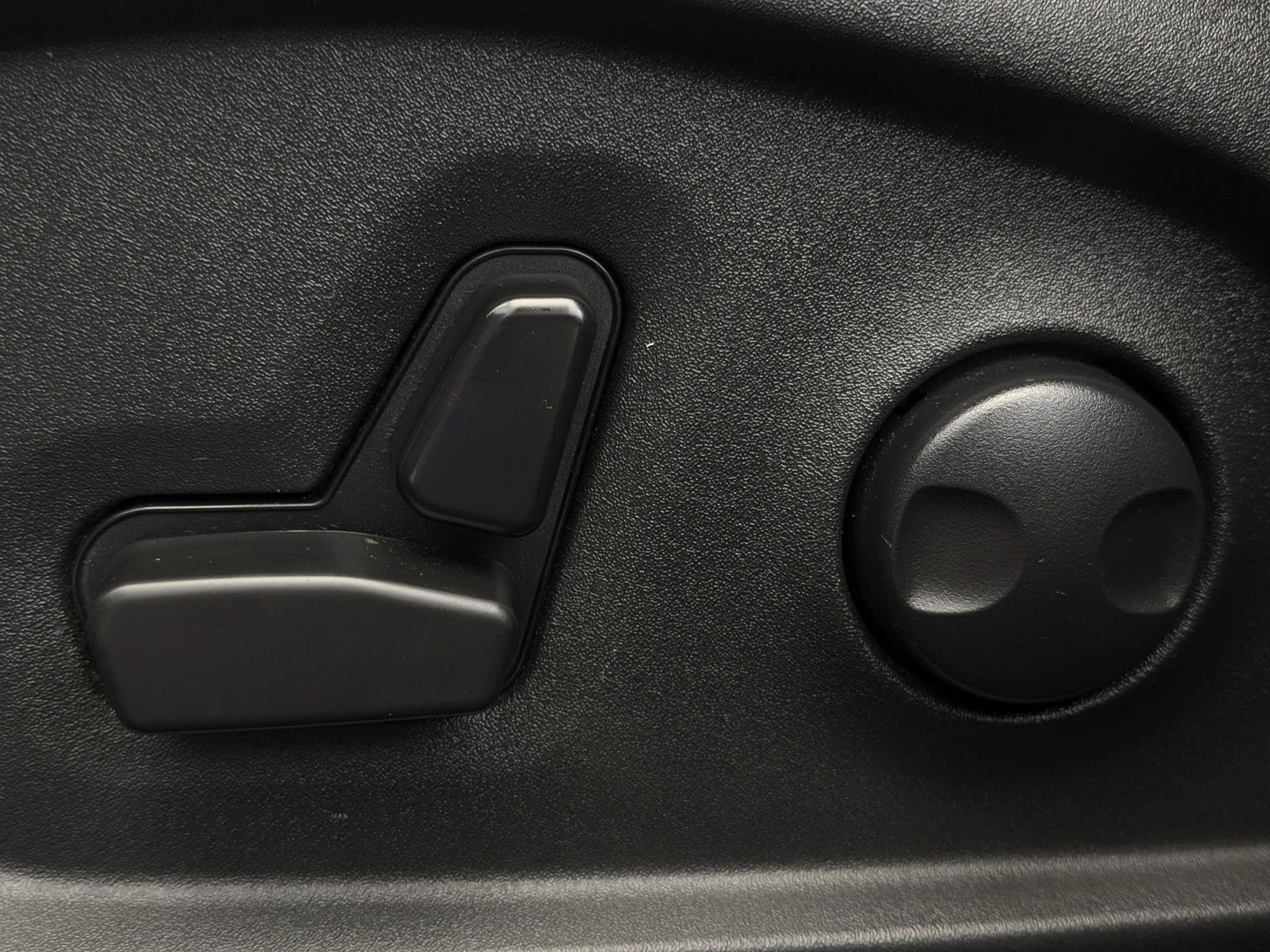 Used 2024 Black Jeep Trailhawk - Sun & Sound Group - Dual Pane Sunroof - Leather - NAV & More image 14