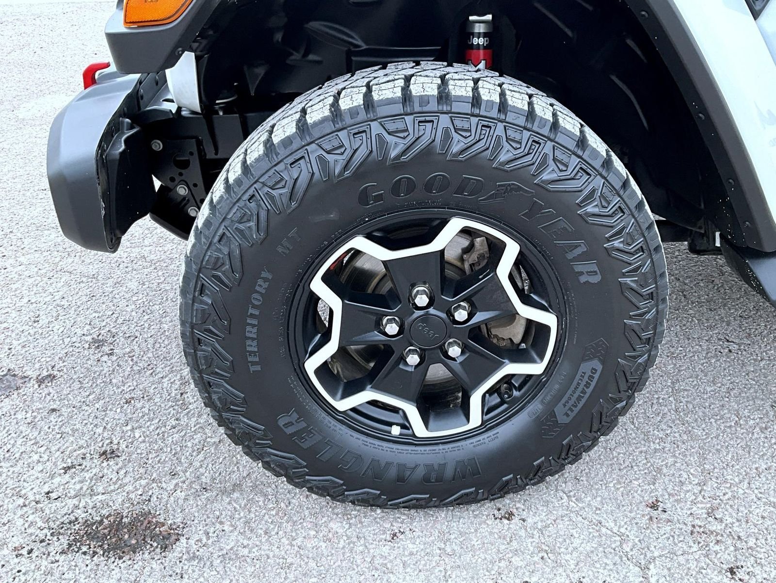 Used 2021 White Jeep Rubicon image 23