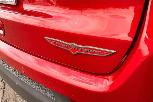 Used 2025 Red Jeep Trailhawk image 34