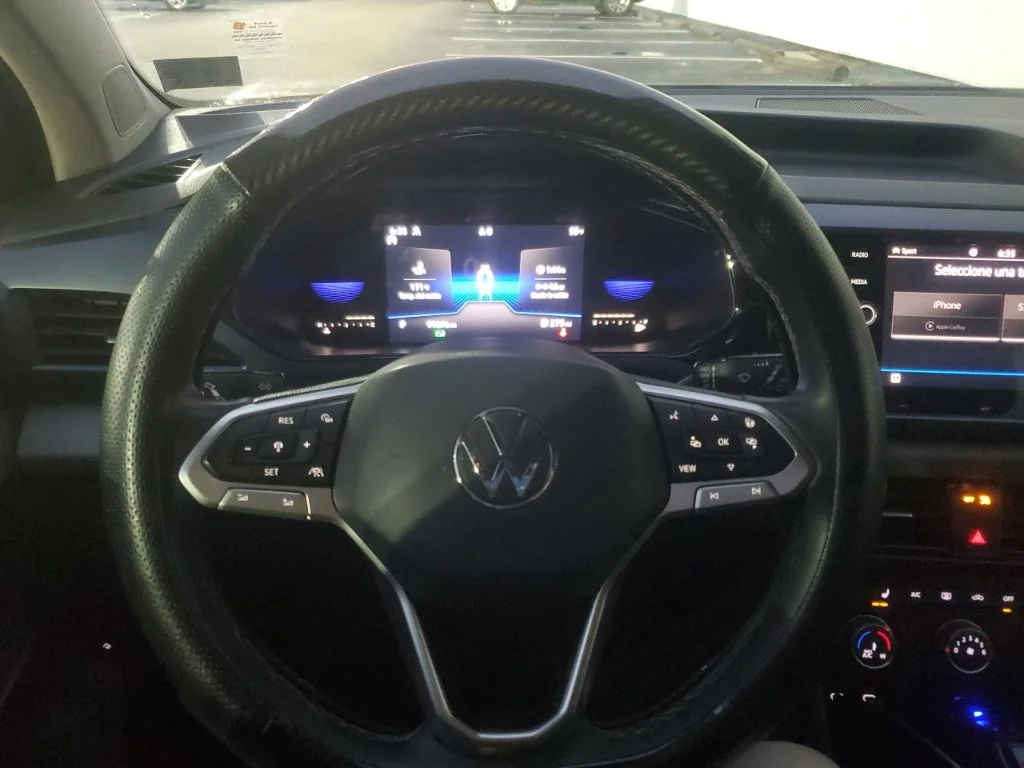 Used 2022 Black Volkswagen 1.5T SE image 14