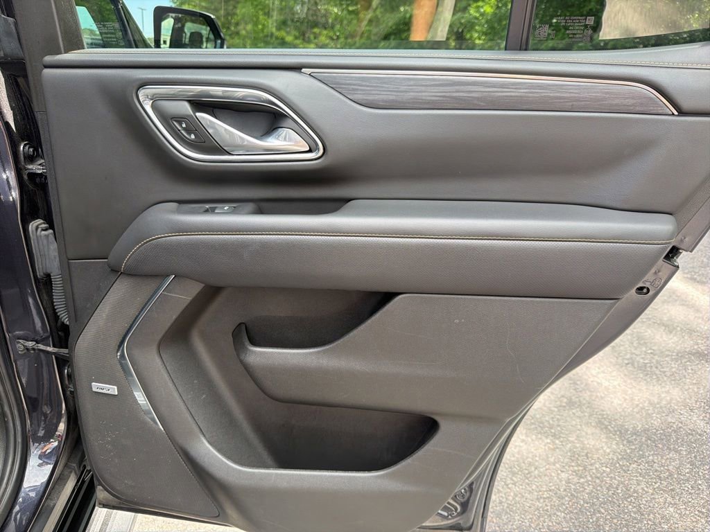 Used 2024 Titanium Rush Metallic GMC SLT image 28