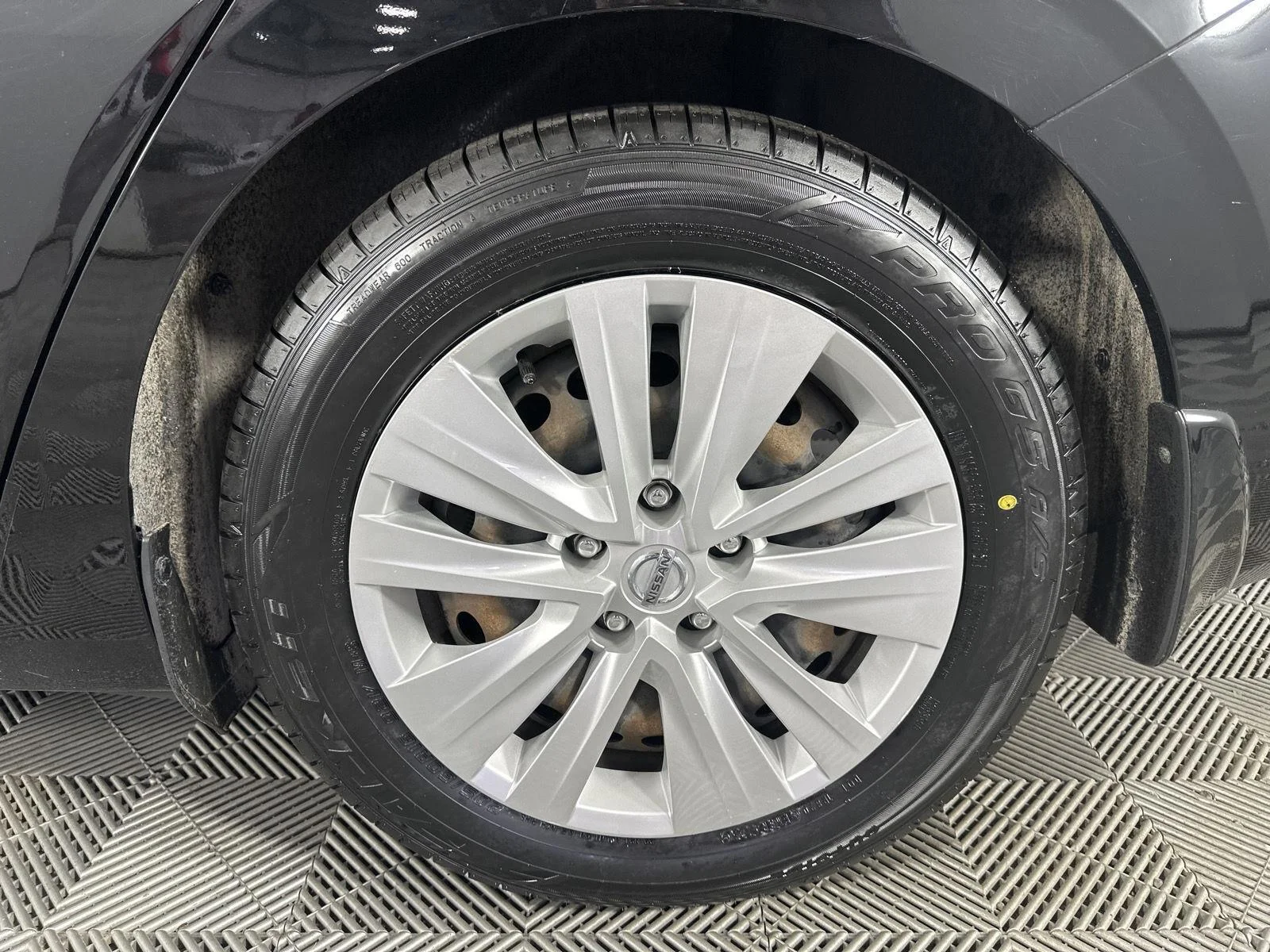 Used 2020 Super Black Nissan S image 11