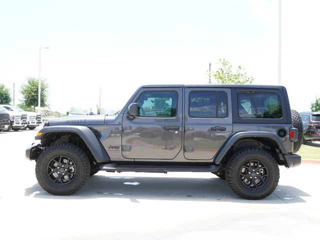 Used 2024 Gray Jeep Sport image 3