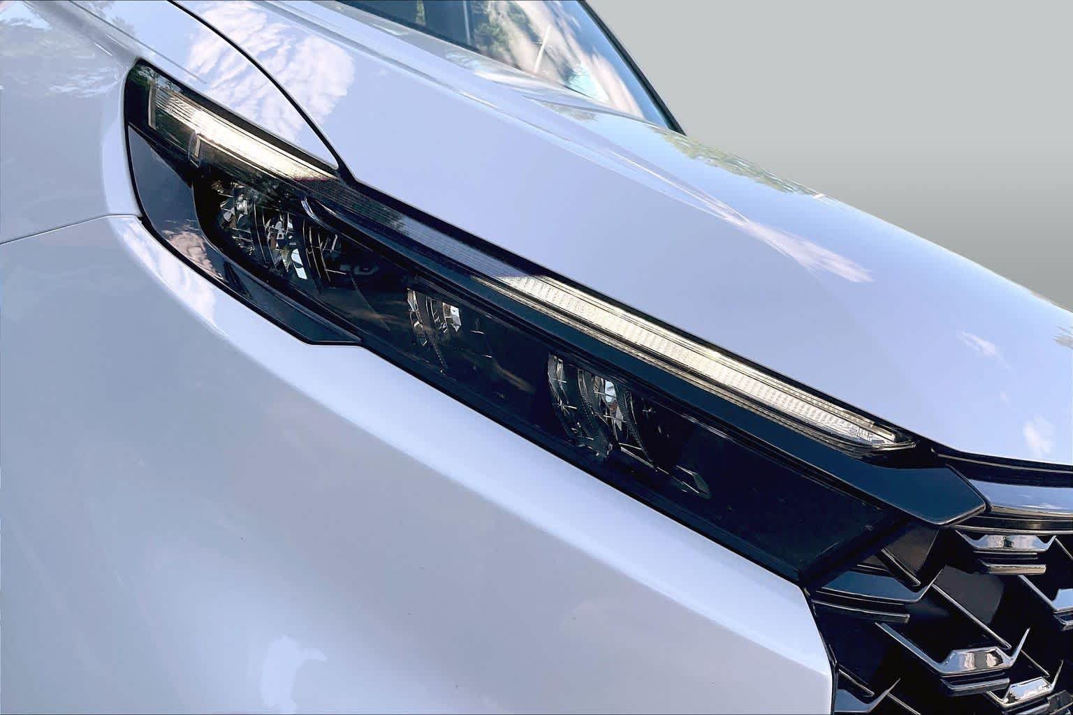 Used 2024 Platinum White Pearl Honda Sport-L image 26