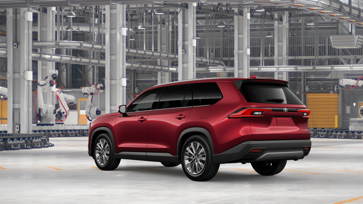 New 2026 Ruby Flare Pearl Toyota Platinum image 6